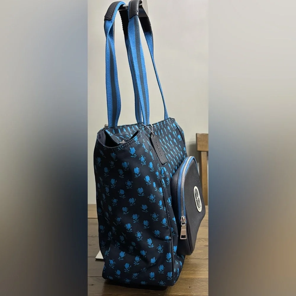 Coach Badlands Court Tote in Nylon and Refined Pebble Leather - Picture 3 of 12